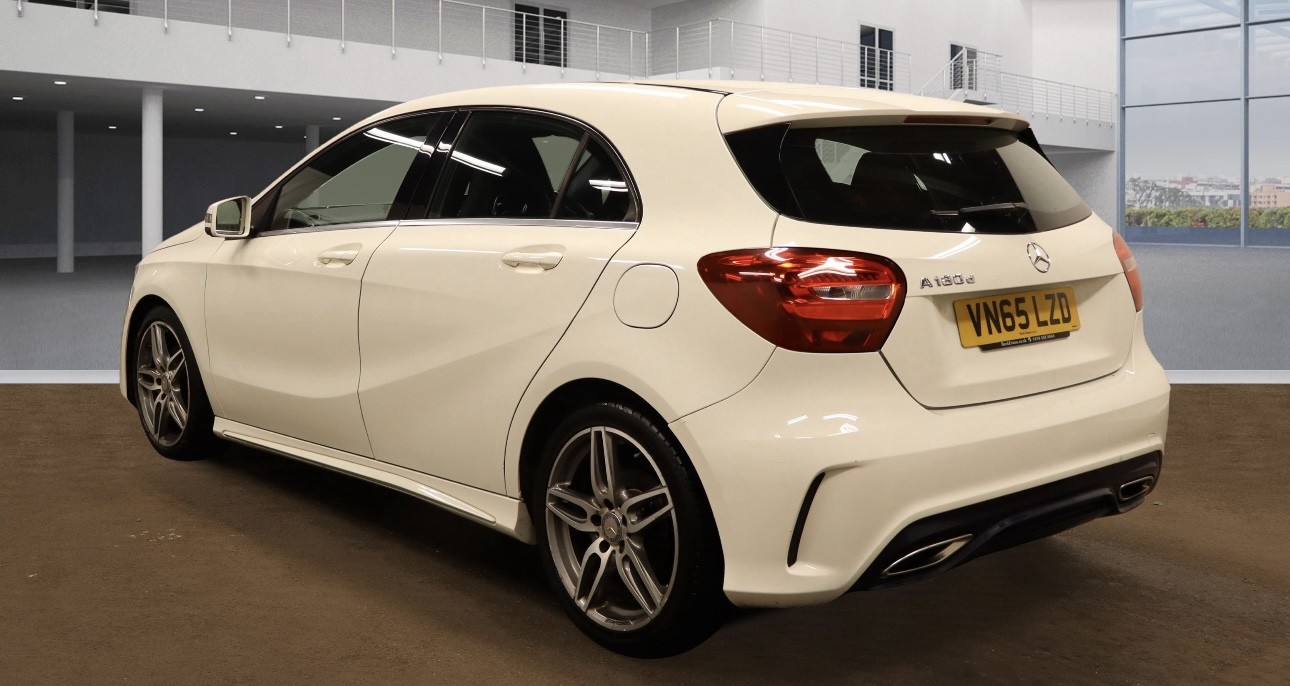 Used Mercedes-Benz A-Class 2015 for sale - 76769739: Photo 2