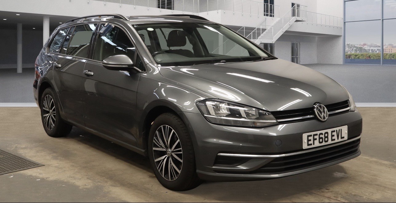 Used Volkswagen Golf 2018 for sale - 77798594: Photo 2