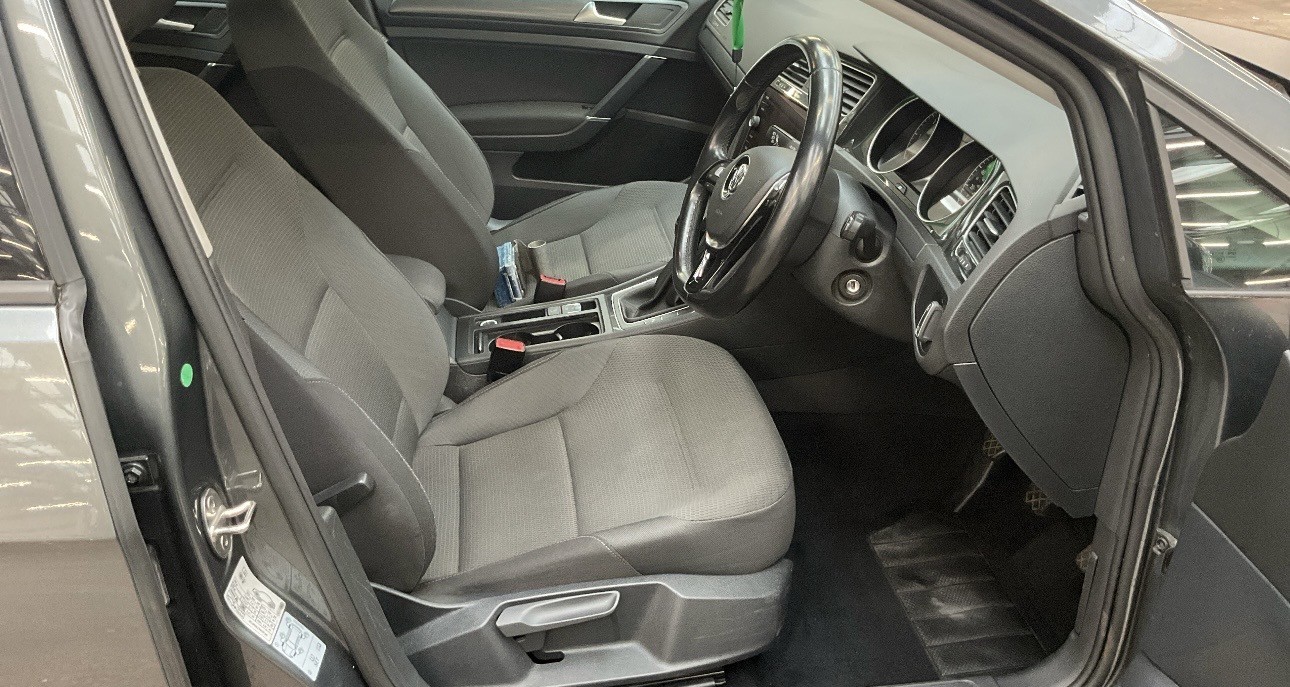 Used Volkswagen Golf 2018 for sale - 77798594: Photo 8