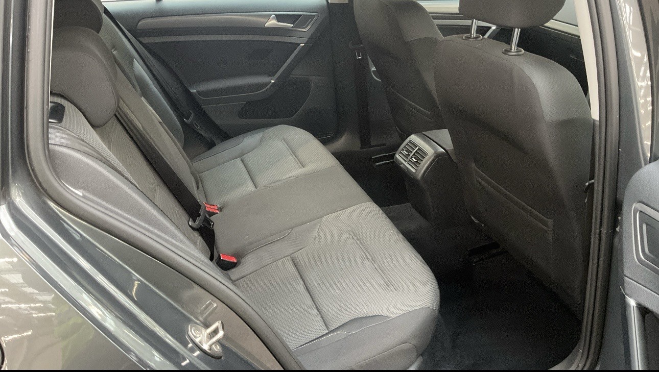 Used Volkswagen Golf 2018 for sale - 77798594: Photo 9