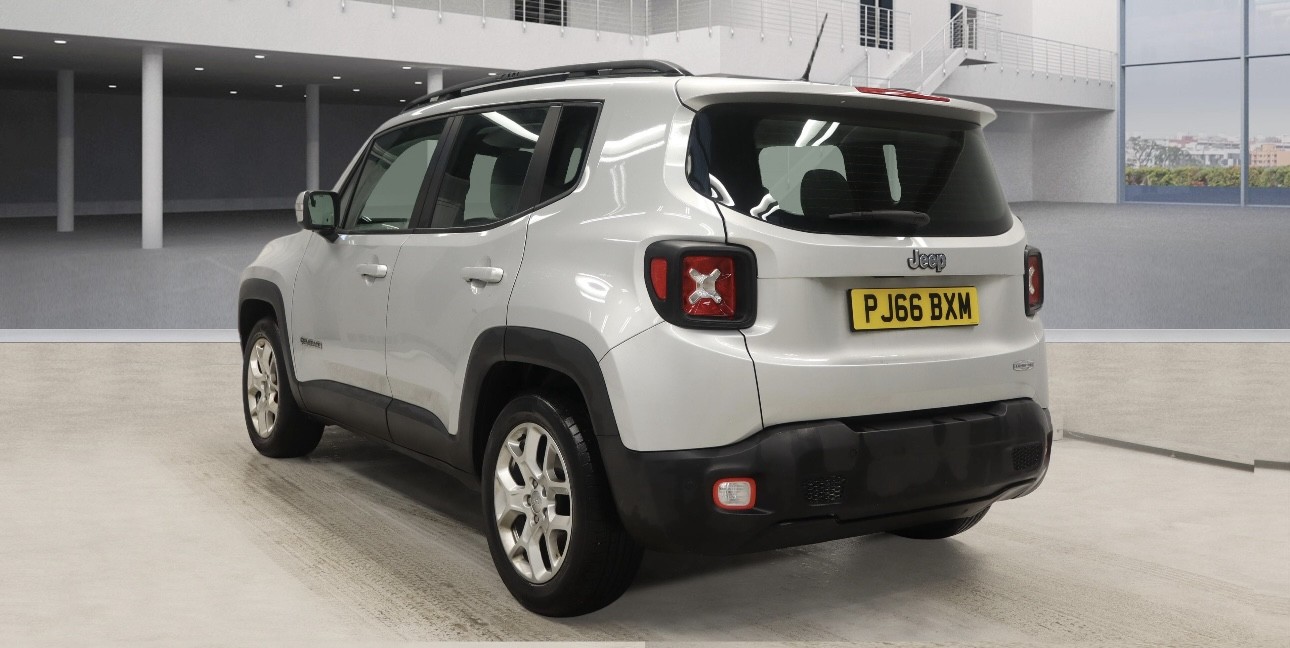 Used Jeep Renegade 2016 for sale - 77465151: Photo 3