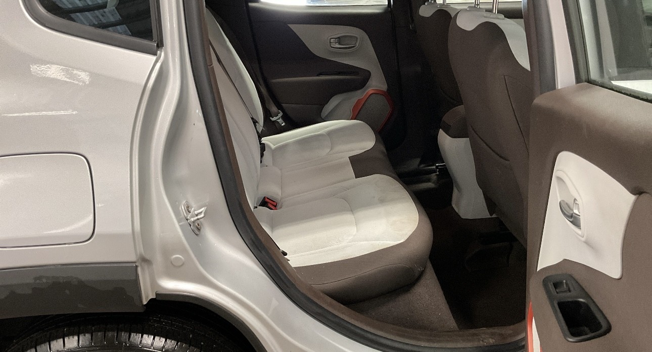 Used Jeep Renegade 2016 for sale - 77465151: Photo 4