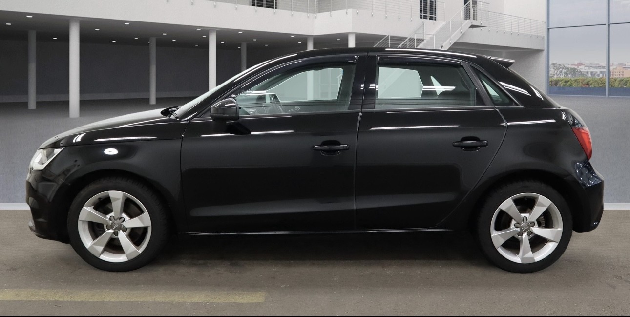 Used Audi A1 2015 for sale - 76536790: Photo 6