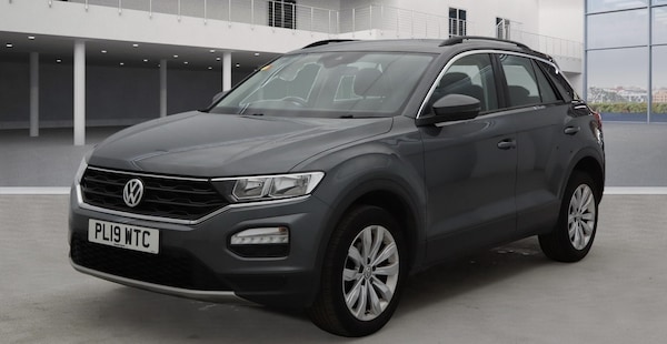 Used Volkswagen T-Roc 2019 for sale - 76120254: Photo 2