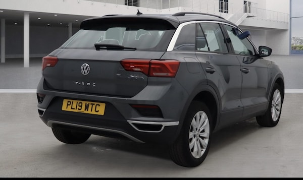 Used Volkswagen T-Roc 2019 for sale - 76120254: Photo 4