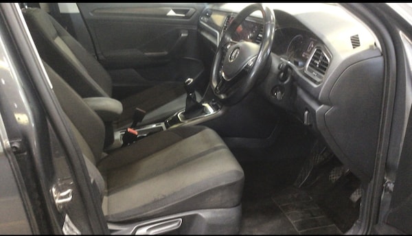Used Volkswagen T-Roc 2019 for sale - 76120254: Photo 8