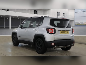 Used Jeep Renegade 2016 for sale - 76631522: Photo