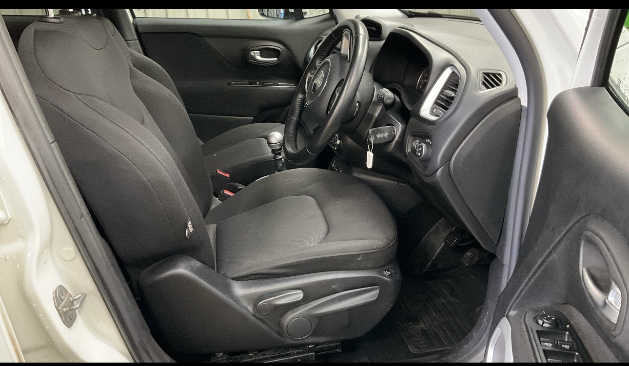 Used Jeep Renegade 2016 for sale - 76699360: Photo 7