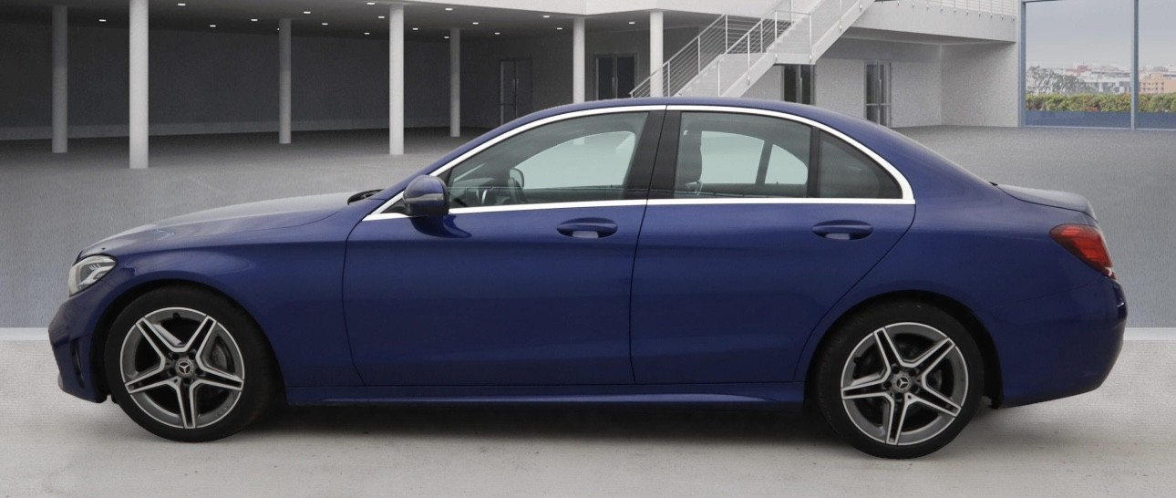 Used Mercedes-Benz C-Class 2019 for sale - 76120244: Photo 4