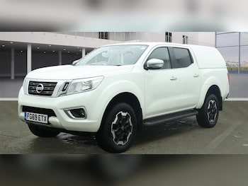 Nissan - Navara