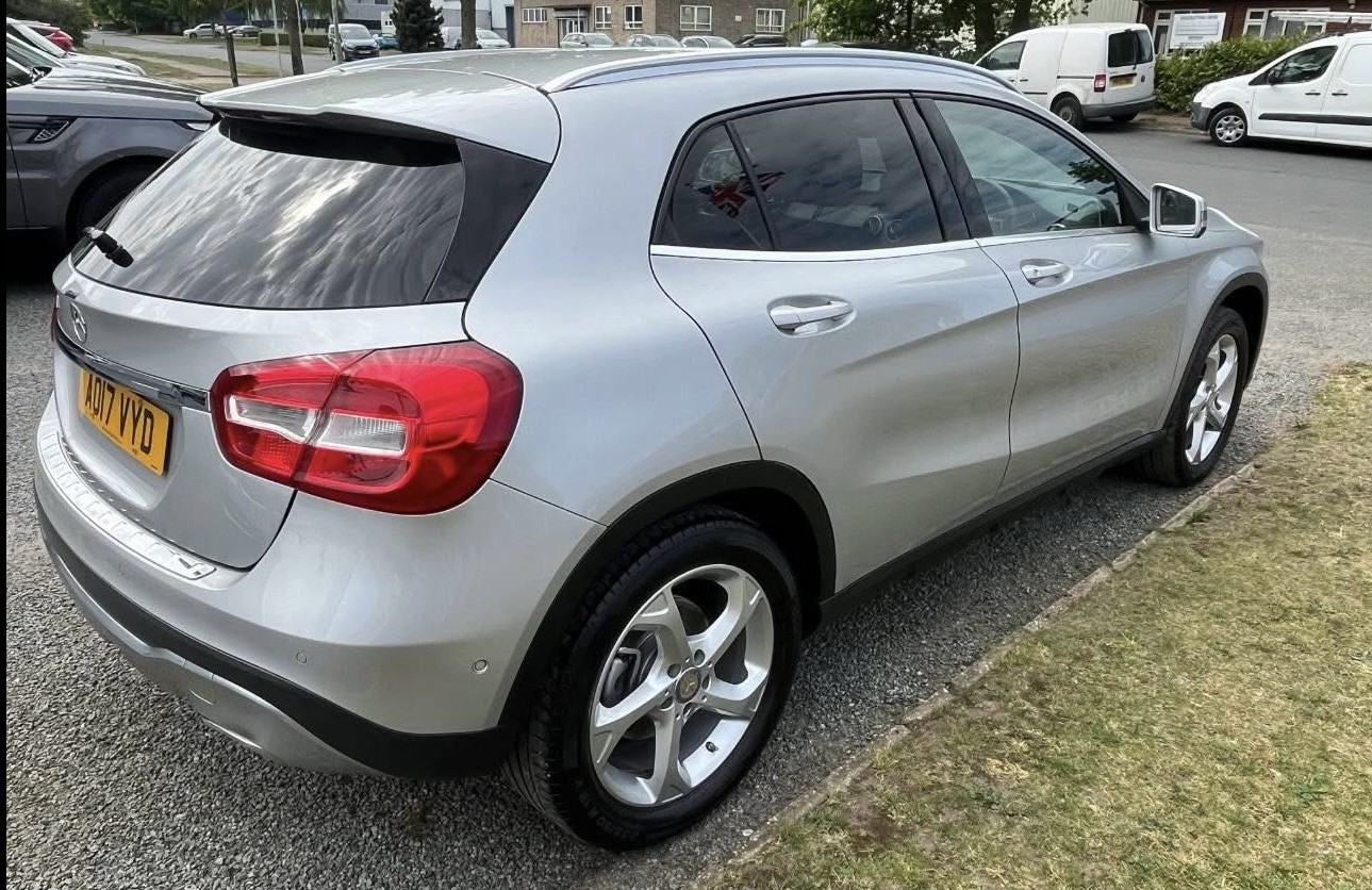 Used Mercedes-Benz GLA 2017 for sale - 77864849: Photo 2