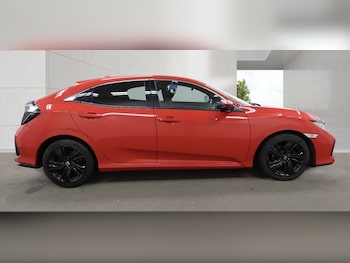 Used Honda Civic 2018 for sale - 79335589: Photo