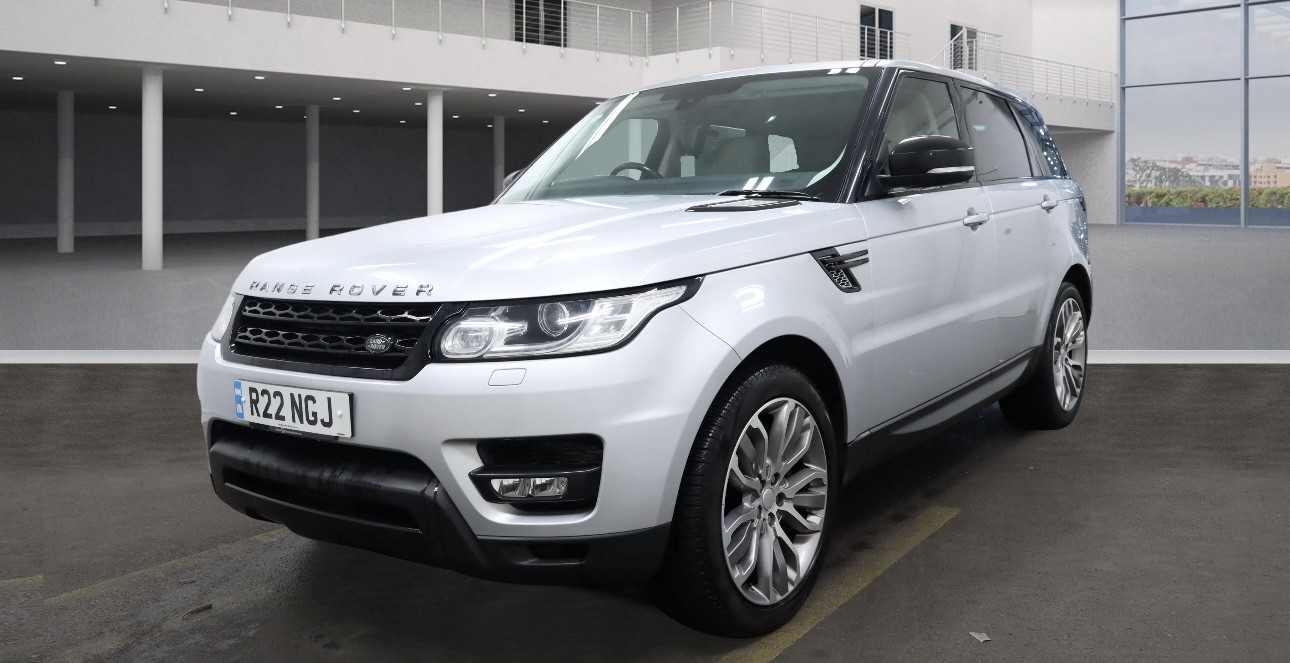 Used Land Rover Range Rover Sport 2015 for sale - 77385271: Photo 2