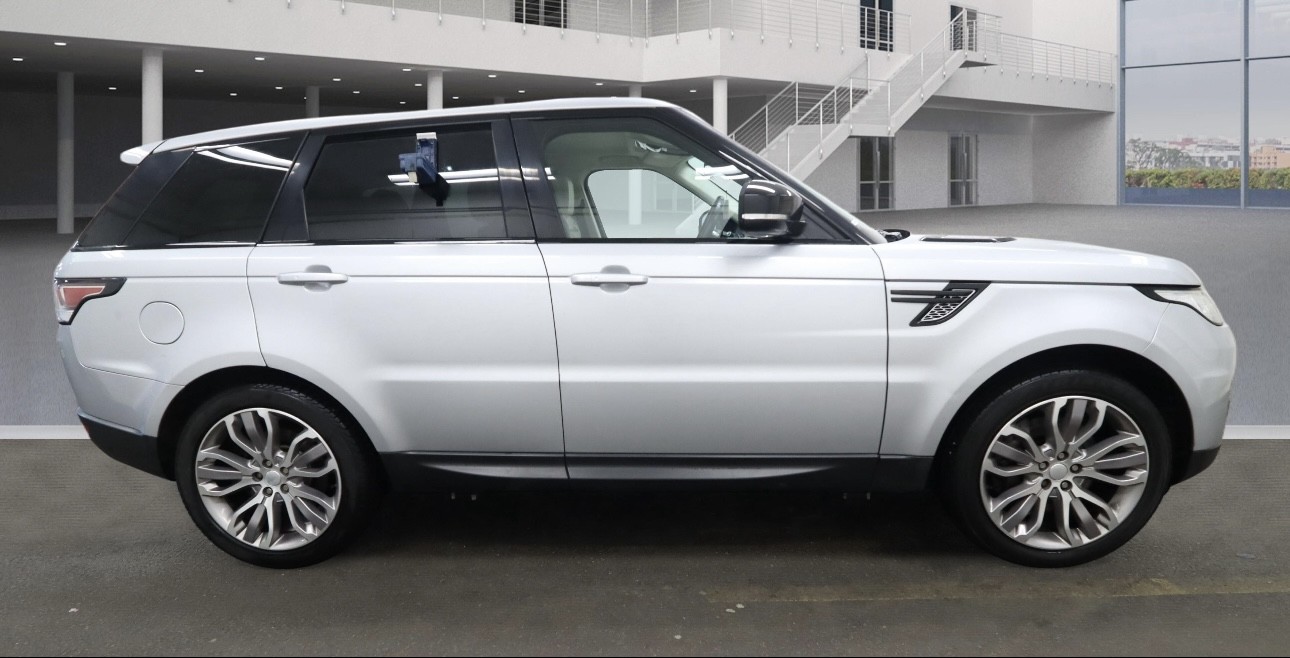 Used Land Rover Range Rover Sport 2015 for sale - 77385271: Photo 5