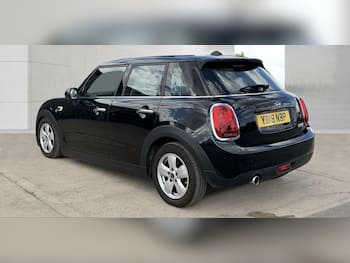 Used MINI Hatch 2018 for sale - 79679020: Photo