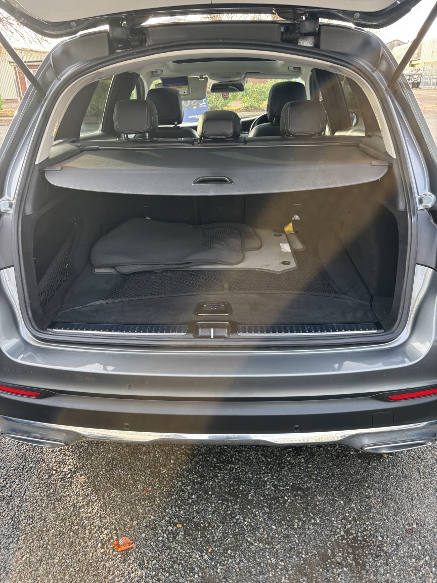 Used Mercedes-Benz GLC 2016 for sale - 76334719: Photo 11