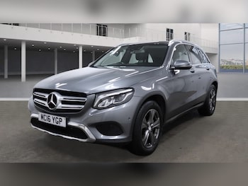 Used Mercedes-Benz GLC 2016 for sale - 76334719: Photo 2