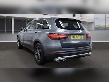Used Mercedes-Benz GLC 2016 for sale - 76334719: Photo 3