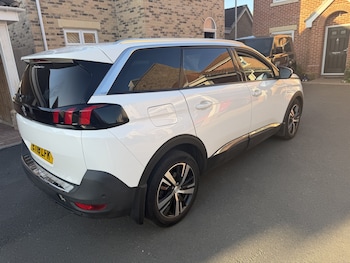 Used Peugeot 5008 2018 for sale - 78352935: Photo
