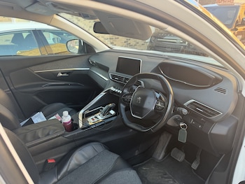 Used Peugeot 5008 2018 for sale - 78352935: Photo