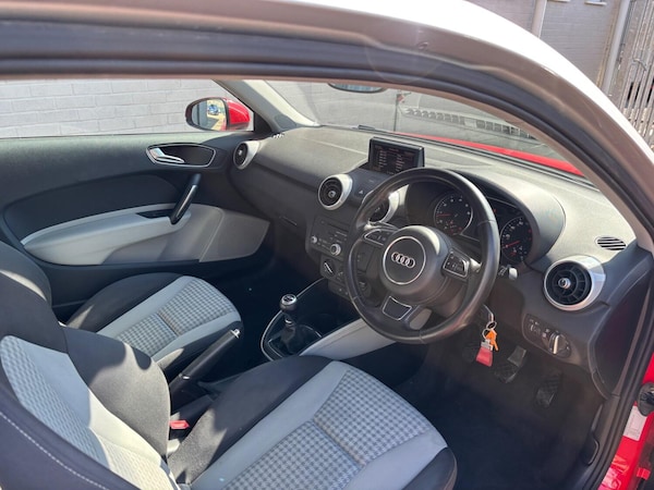 Used Audi A1 2011 for sale - 75124368: Photo 3