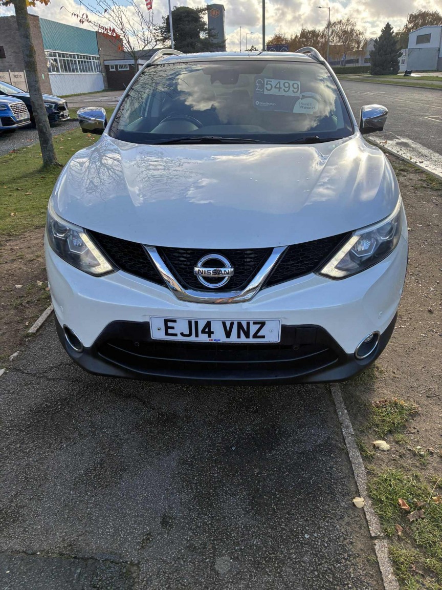 Used Nissan Qashqai 2014 for sale - 76446025: Photo 2