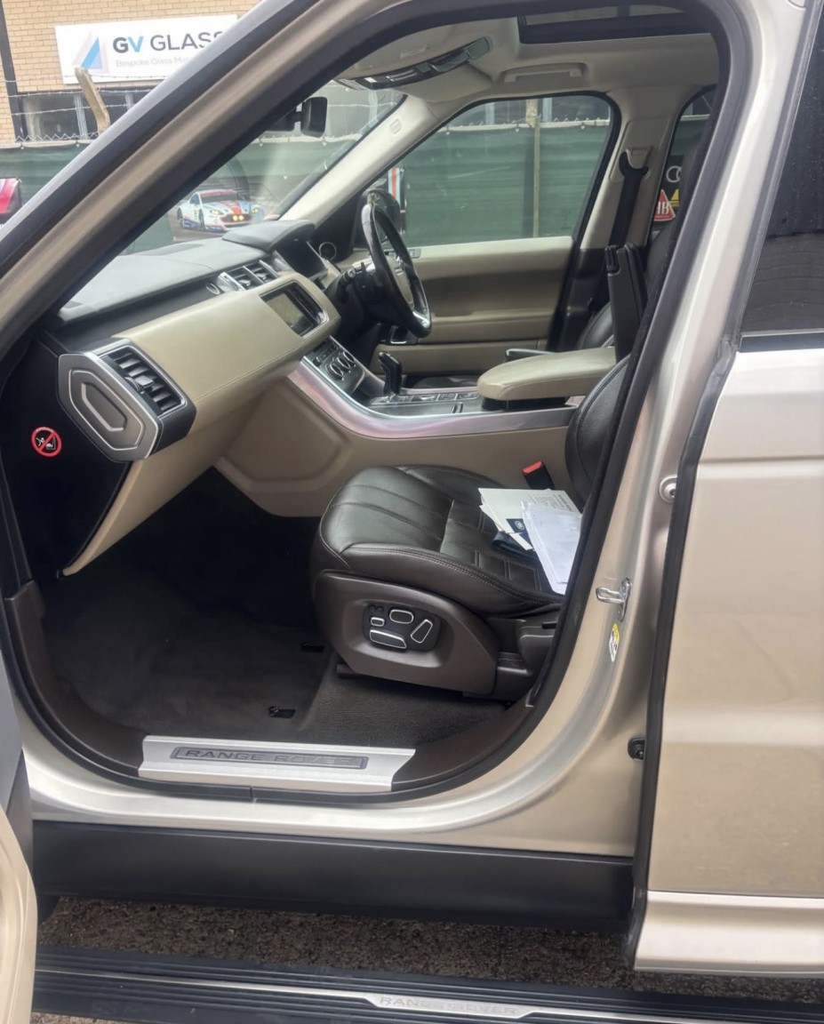 Used Land Rover Range Rover Sport 2014 for sale - 77662242: Photo 10