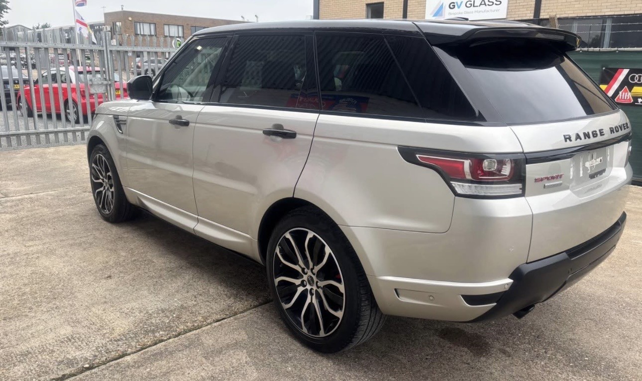 Used Land Rover Range Rover Sport 2014 for sale - 77662242: Photo 4