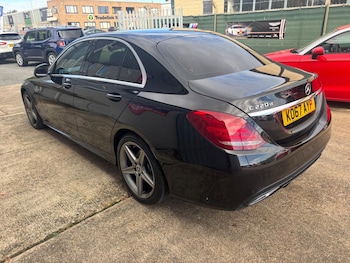 Used Mercedes-Benz C-Class 2018 for sale - 75743562: Photo