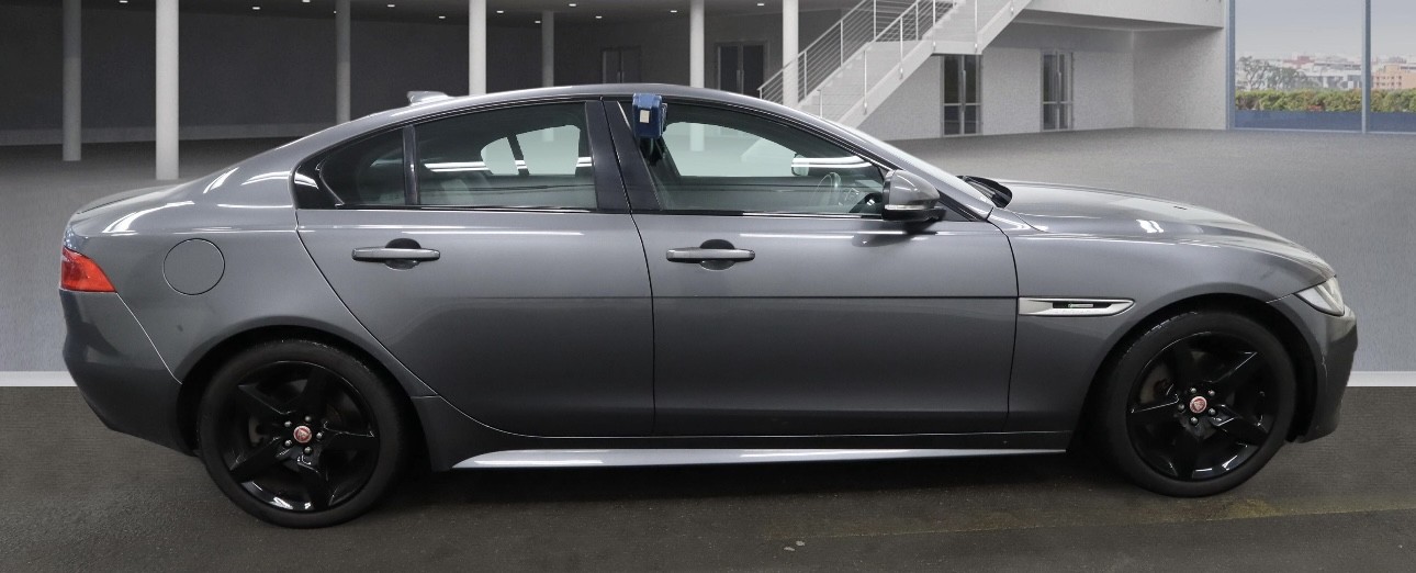 Used Jaguar XE 2016 for sale - 76956912: Photo 5