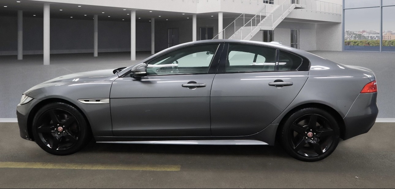 Used Jaguar XE 2016 for sale - 76956912: Photo 8