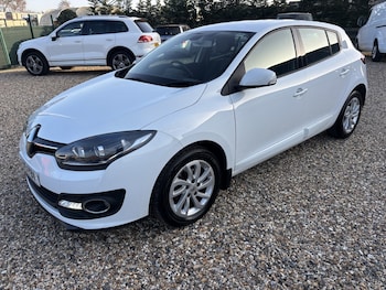 Used Renault Megane 2015 for sale - 77774801: Photo