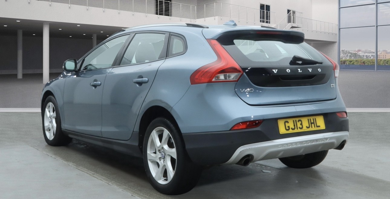 Used Volvo V40 2013 for sale - 77310713: Photo 5