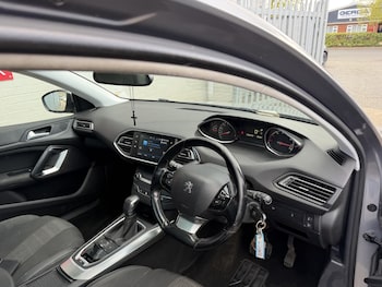 Used Peugeot 308 2018 for sale - 78273729: Photo