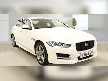Used Jaguar XE 2016 for sale - 78483932: Photo