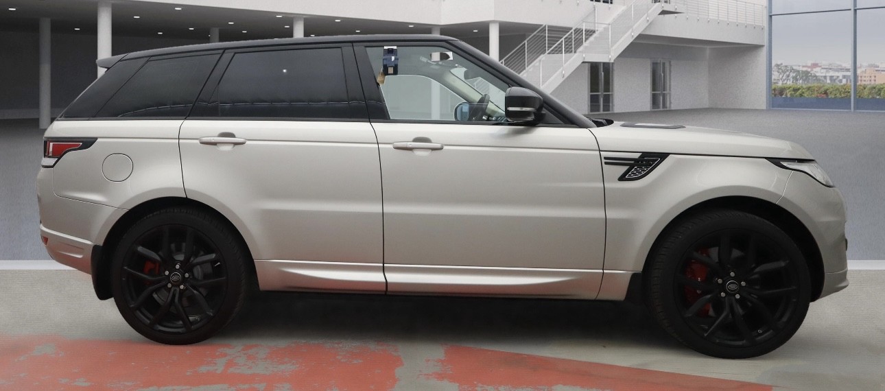 Used Land Rover Range Rover Sport 2015 for sale - 76421908: Photo 3