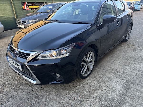 Used Lexus CT 2017 for sale - 76293221: Photo 4