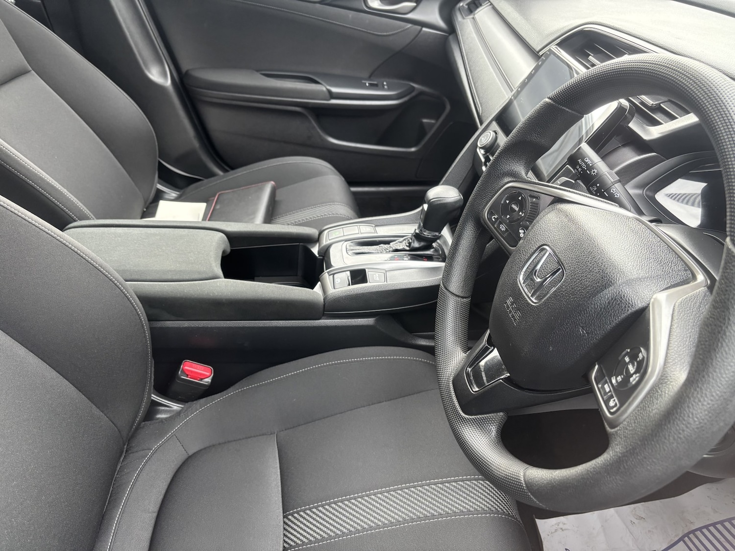 Used Honda Civic 2019 for sale - 77735760: Photo 4