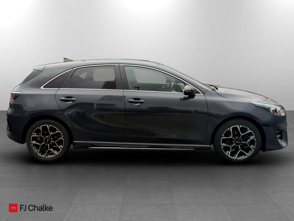 Used Kia Ceed 2025 for sale - 77412160: Photo 2