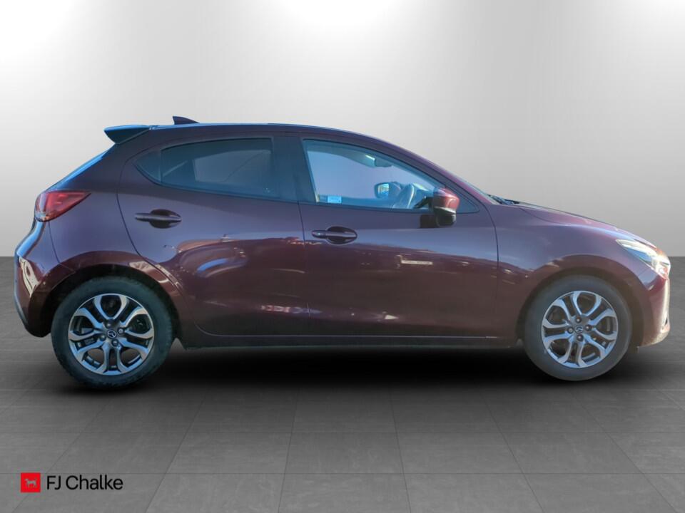 Used Mazda Mazda2 2018 for sale - 76952810: Photo 2