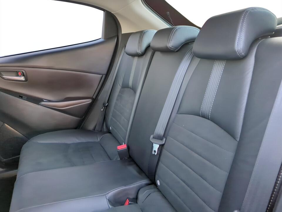 Used Mazda Mazda2 2018 for sale - 76952810: Photo 9