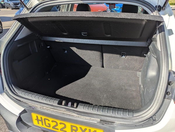 Used Kia Stonic 2022 for sale - 76151474: Photo 12
