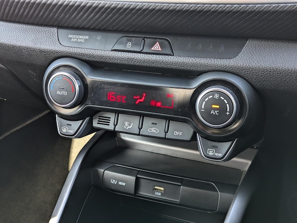 Used Kia Stonic 2022 for sale - 76151474: Photo 20