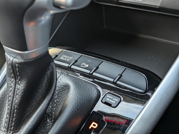 Used Kia Stonic 2022 for sale - 76151474: Photo 21