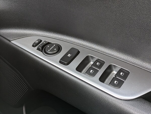 Used Kia Stonic 2022 for sale - 76151474: Photo 24