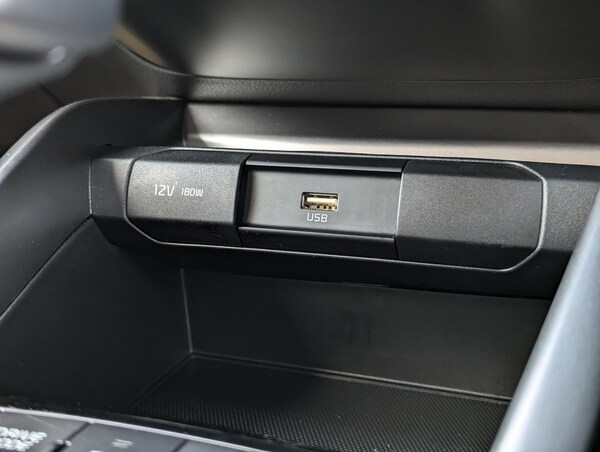 Used Kia Stonic 2022 for sale - 76151474: Photo 25