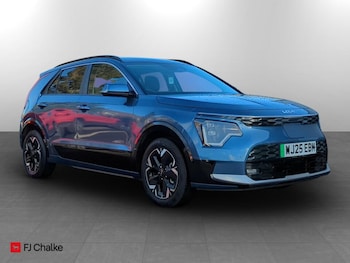 2025 (25) - 150kW 3 65kWh 5dr Auto