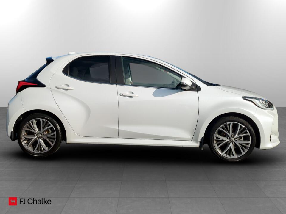 Used Toyota Yaris 2023 for sale - 77479159: Photo 2