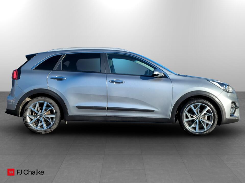 Used Kia Niro for sale - 77657679: Photo 2