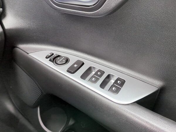 Used Kia Stonic 2022 for sale - 76151966: Photo 16